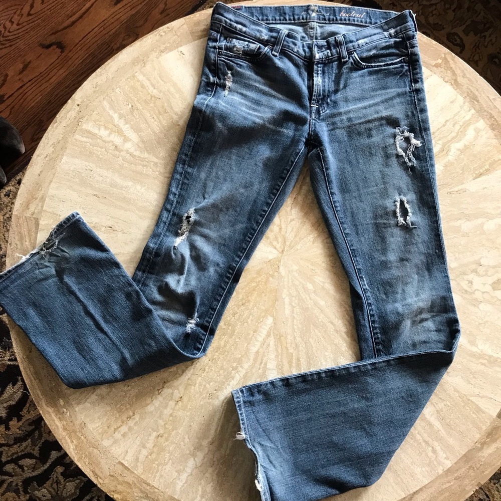 7 FAM Distressed Denim Jean